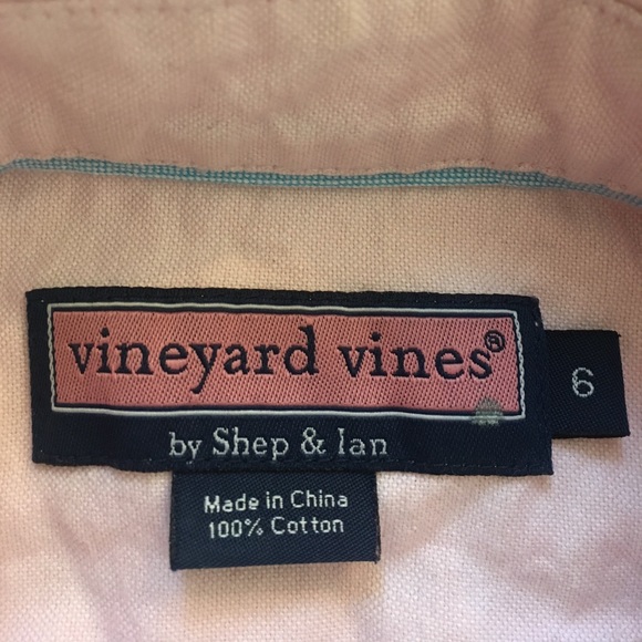 Vinyard Vines women’s button down - Picture 2 of 2